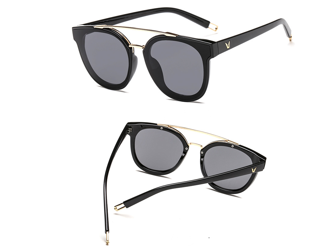 R&Z - Fashionable Women's Oversized Sunglasses 2020 Trend