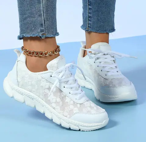 Sneaker image 5