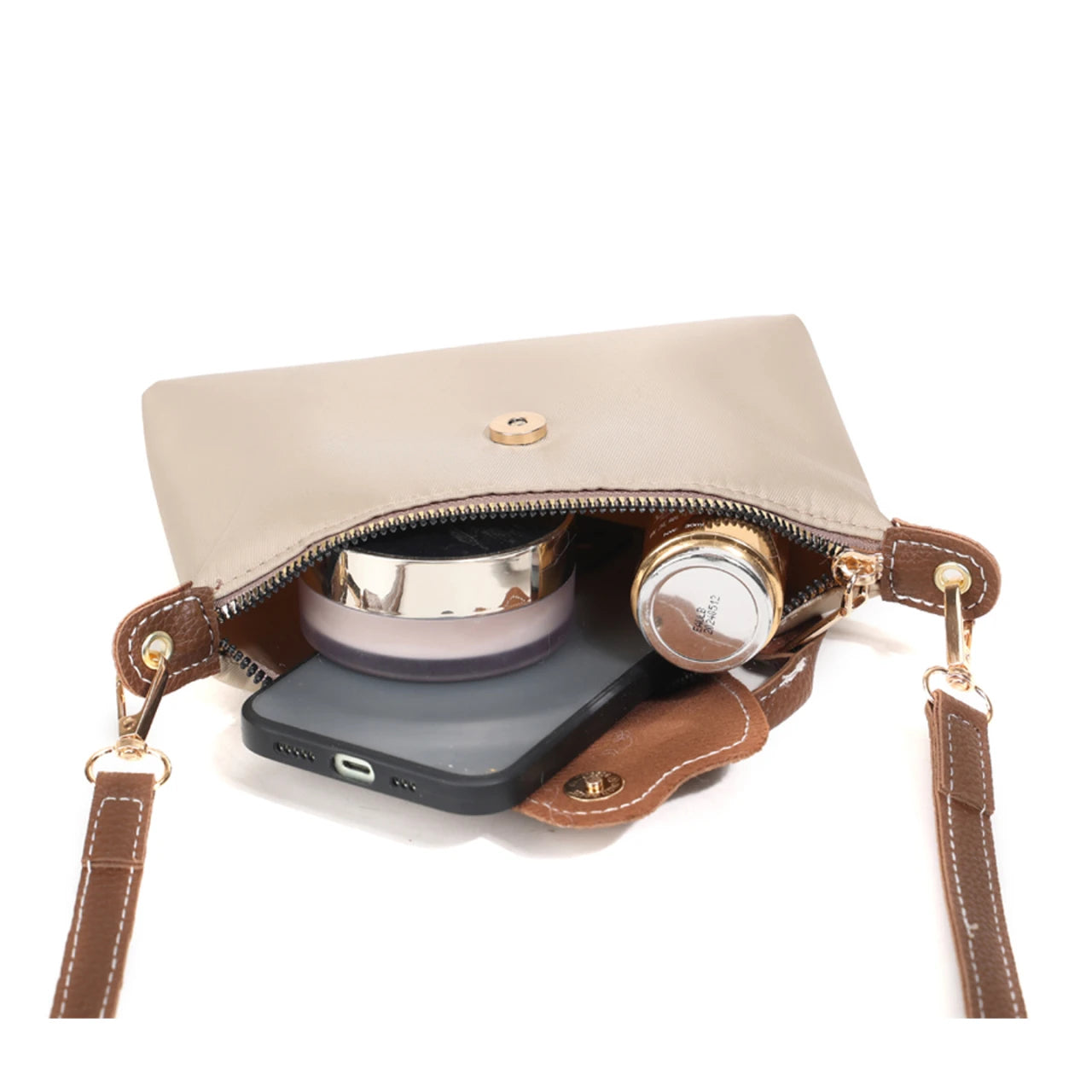 Fashionable and trendy one-shoulder bag, retro crossbody bag, simple and elegant small square bag for women.
