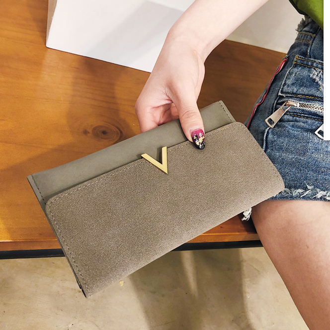 Multi-Slot Long Wallet