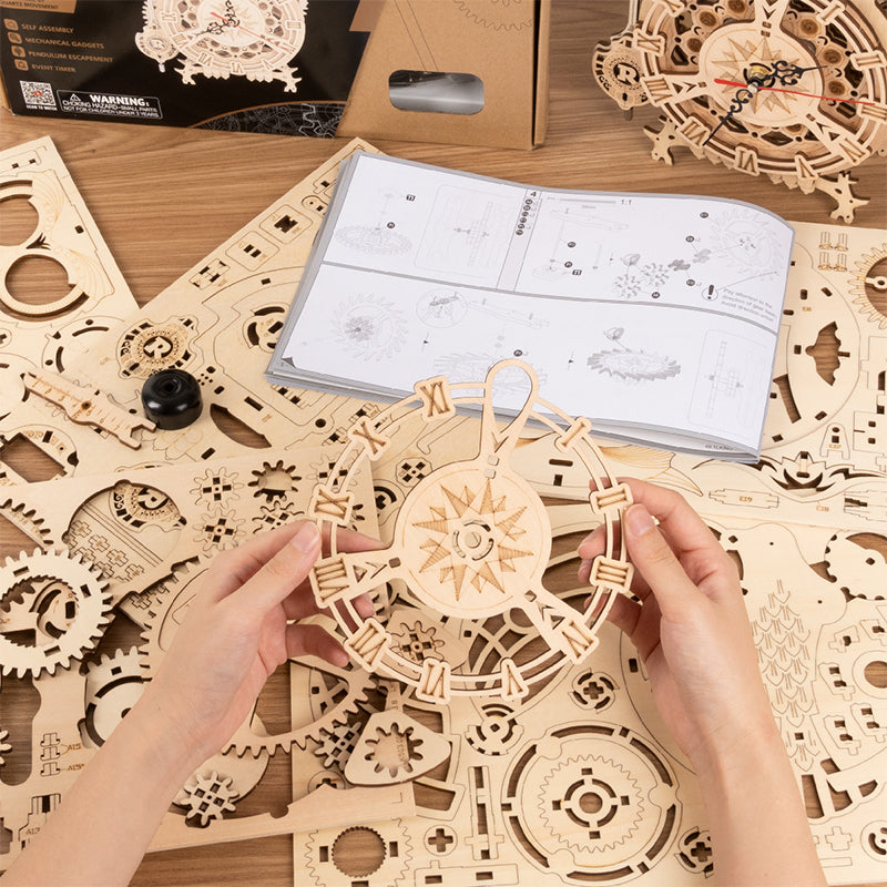 R&Z - Mechanical Clock Model for Home Decor