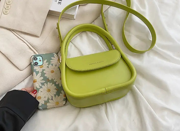 Crossbody Bag Image 4