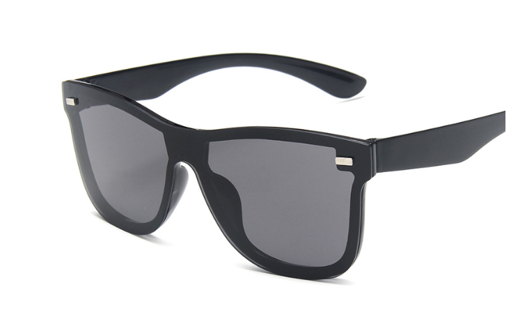 R&z - Sunglasses with Integrated Reflective Mirror"