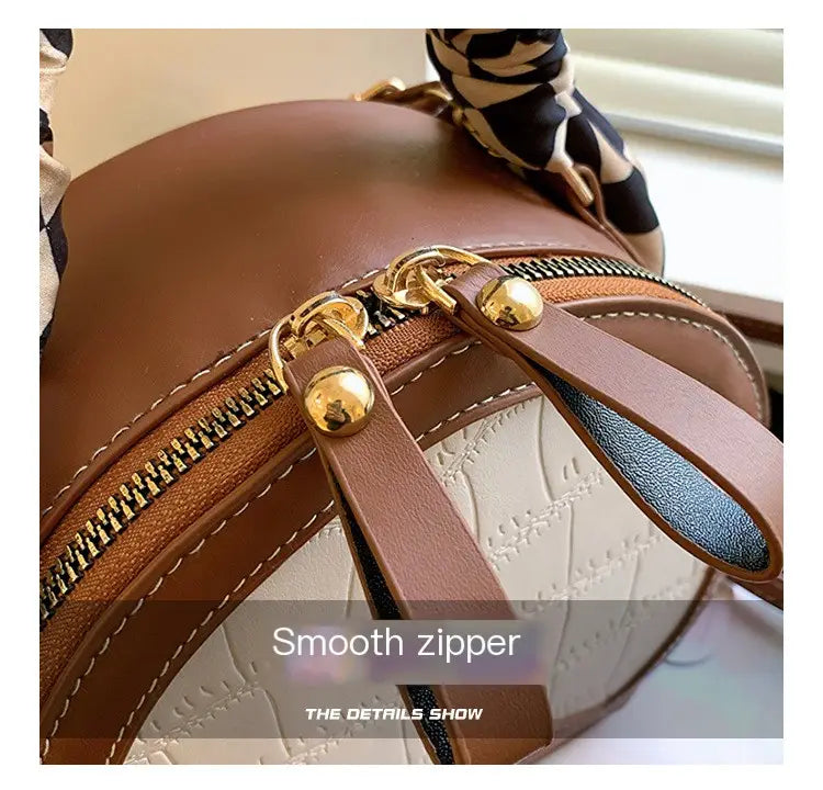 Crocodile Pattern Shoulder Bag 4