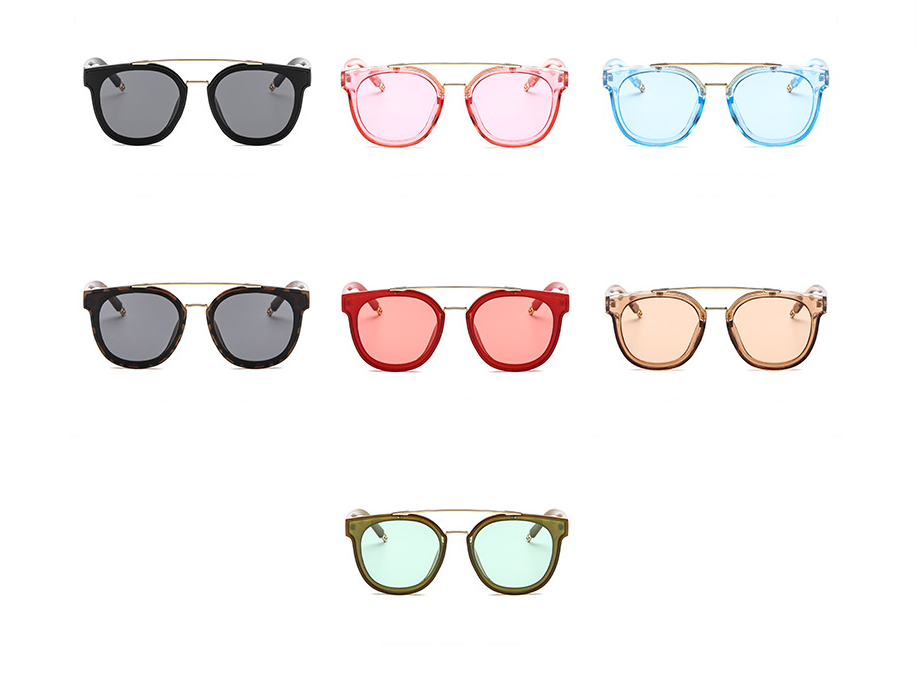 R&Z - Fashionable Women's Oversized Sunglasses 2020 Trend