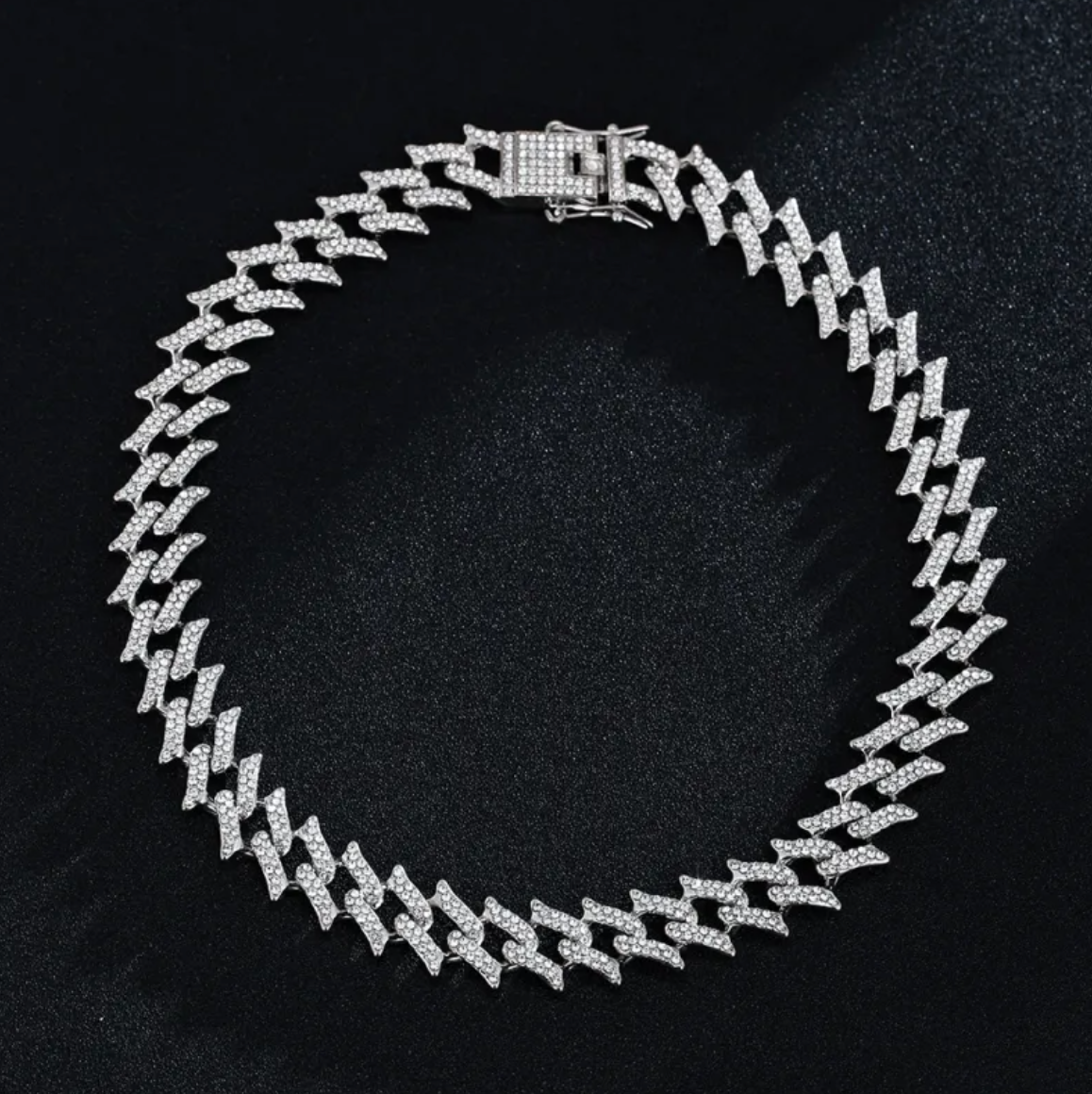 Full Diamond Inlaid Necklace - Trendy Statement Piece