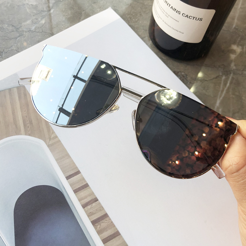 R&z - Sunglasses with Semi-Framed Edge Design