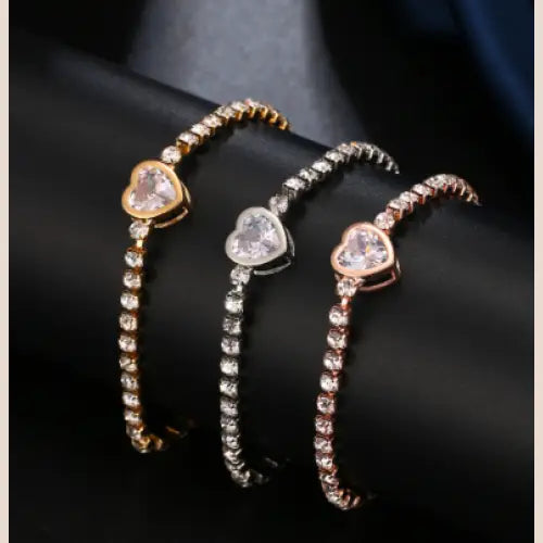 Expandable Bracelet with Zircon Heart Design