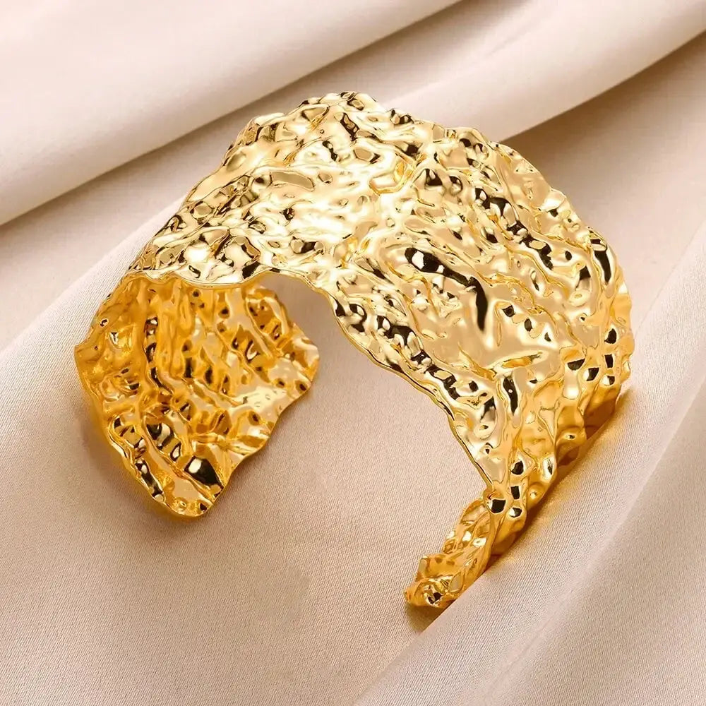 Exquisite Classic Bump Pattern Openning Bangles Bracelet For Women Cuff Bracelet Gold Color Stainless Steel Hand