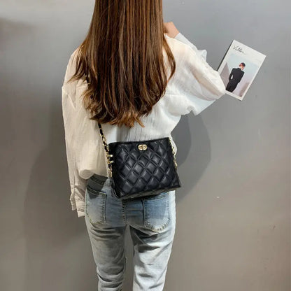 Fashionable Women’s Shoulder Chain Bag for Summer 2020