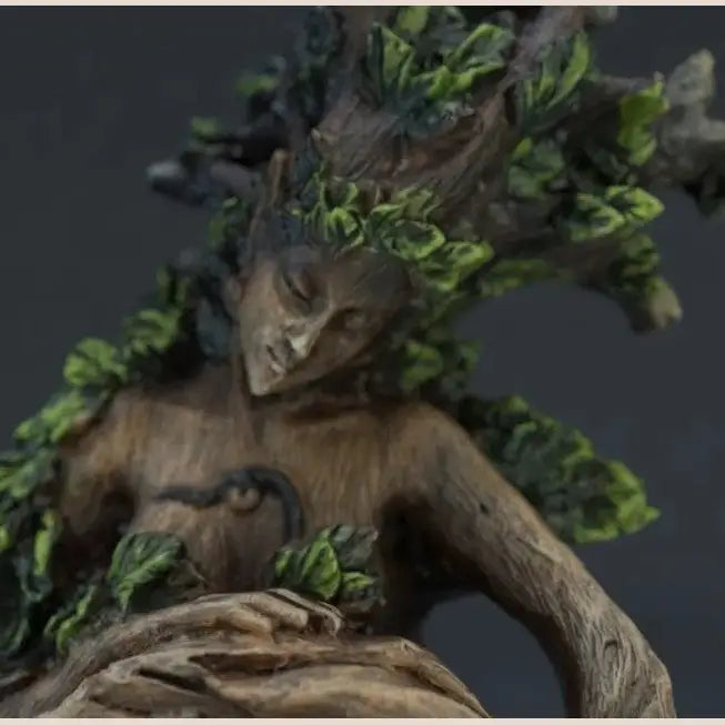 Forest Goddess Sculpture - Primary Color / 17cm
