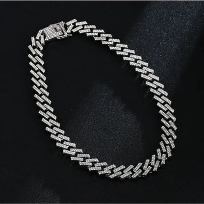 Full Diamond Inlaid Necklace - Trendy Statement Piece - 295 Silver
