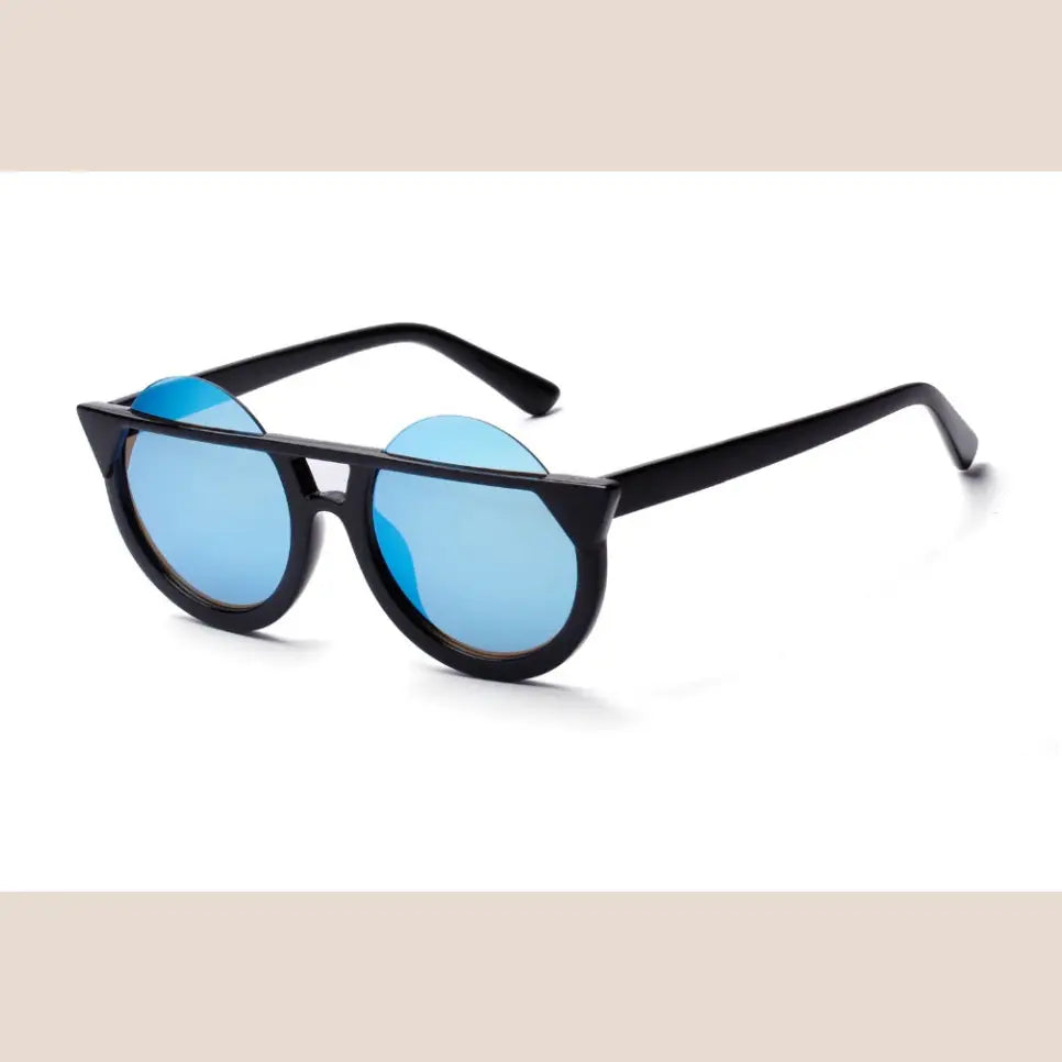 Half-Round Cat Eye Sunglasses - Black frame gray gradient