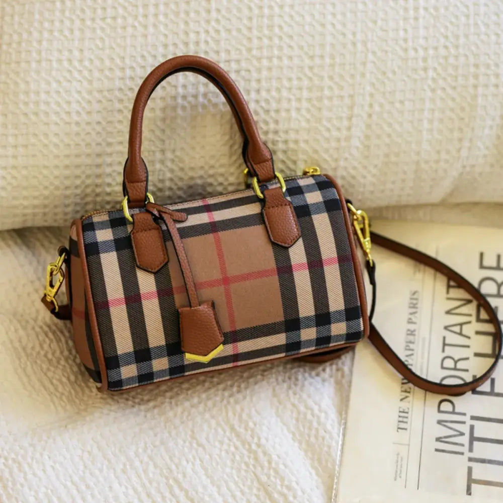 Large Capacity Classic Stripe Plaid Pattern Shoulder Bag PU Crossbody Tote with Adjustable Strap Zip Closure for Daily