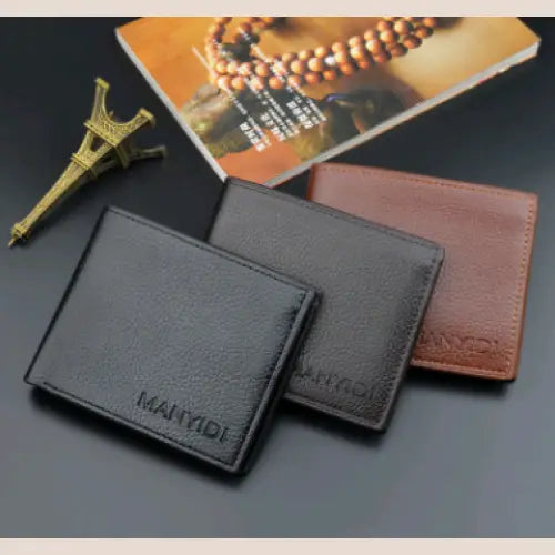 Men’s Short Wallet - Stylish Crocodile Texture Leather