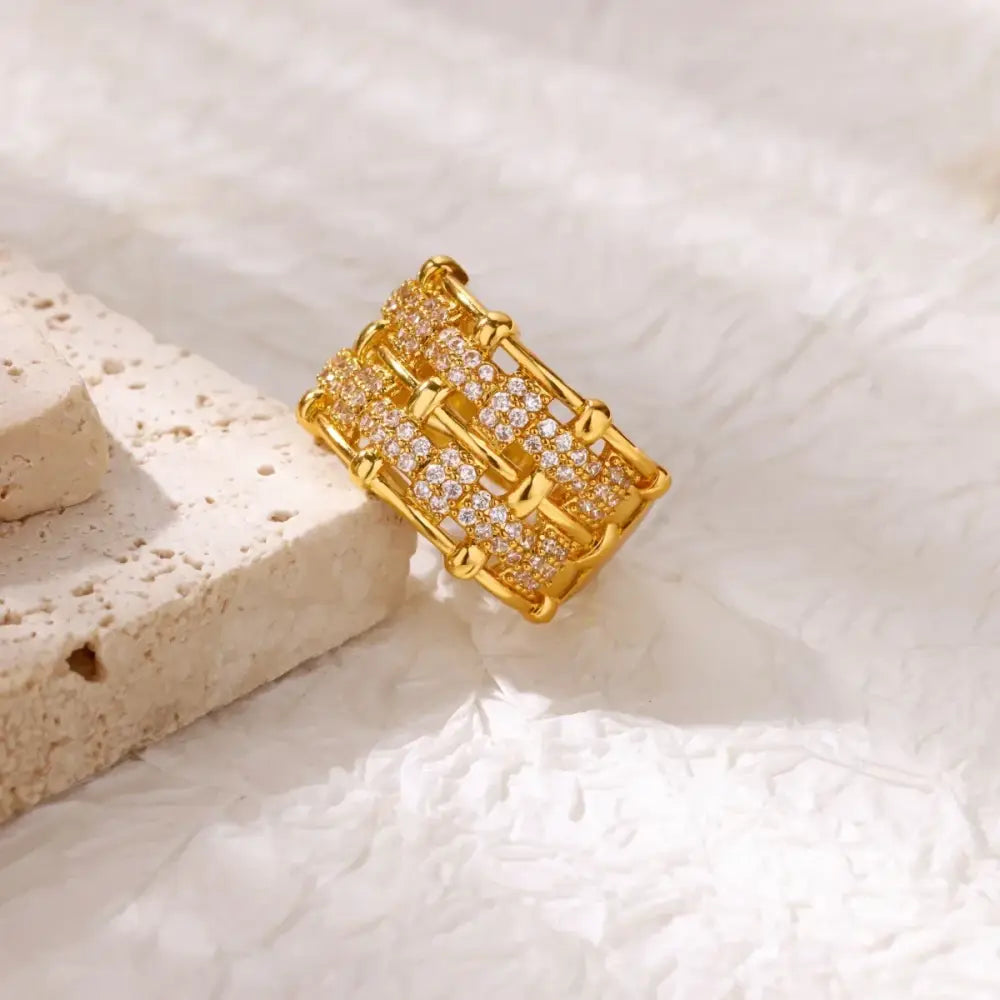 Multiple Stars Zirconia Designer Gold Color Cupid Heart Opening Ring Women Stackable Ring Engagement Party Jewelry