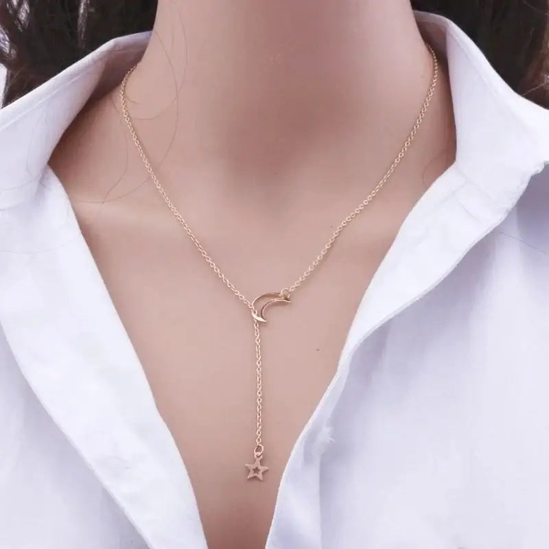 New Simple Moon Star Pendant Choker Necklace Simple Gold Color Alloy Charm Chain Collares Necklace For Women Party