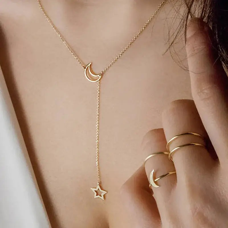 New Simple Moon Star Pendant Choker Necklace Simple Gold Color Alloy Charm Chain Collares Necklace For Women Party