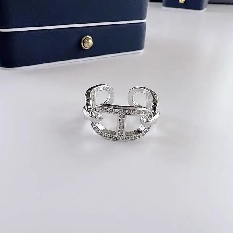 Pig Nose Fashion Personality Ring for Women - platinum