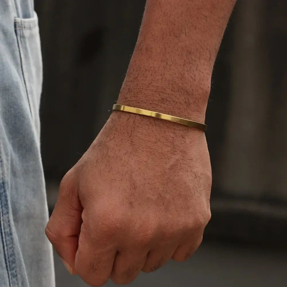 R&Z - 3mm Stainless Steel Cuff Bracelet