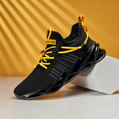R&amp;z - Blade Mesh Sneakers - Athletic Footwear - Black / 39