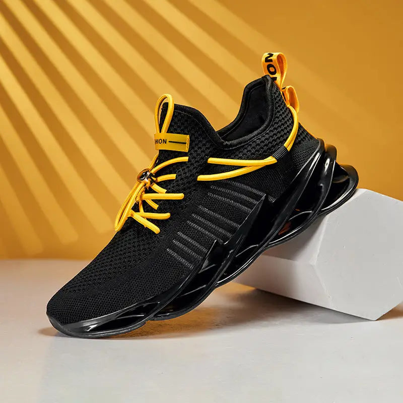 R&z - Blade Mesh Sneakers - Athletic Footwear - Black / 40