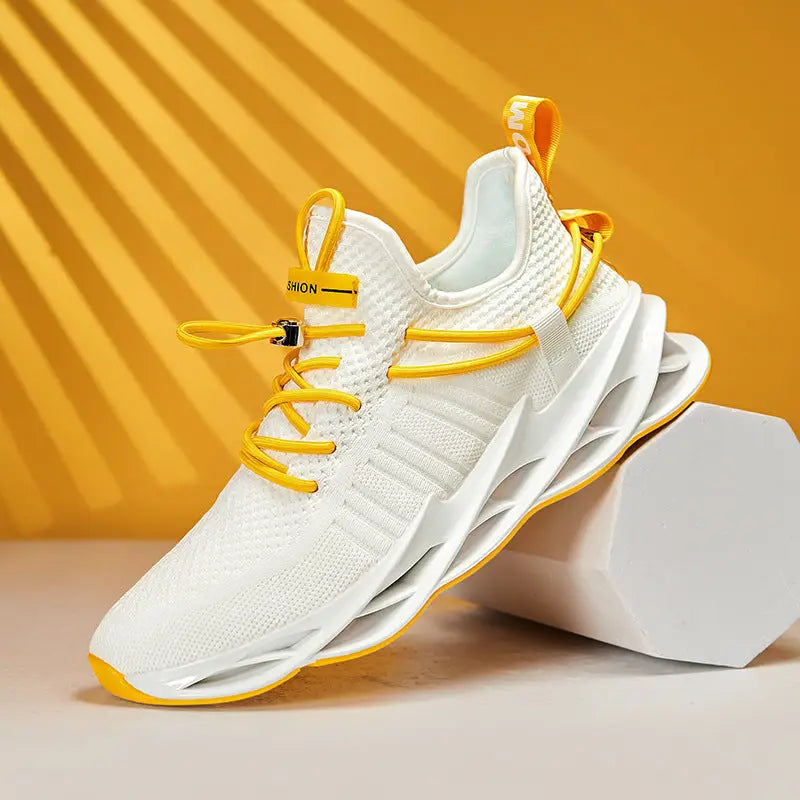 R&z - Blade Mesh Sneakers - Athletic Footwear - White / 40