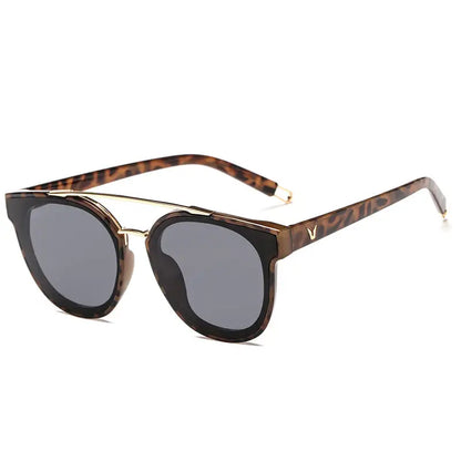 R&amp;Z - Fashionable Women’s Oversized Sunglasses 2020 Trend - Leopard print Grey