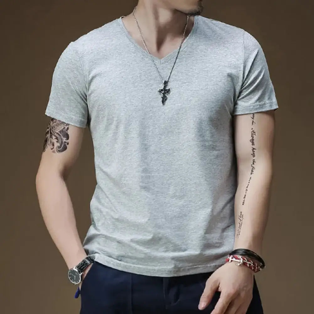 R&z - Signature V-Neck Tee - Light grey / M - Casual Short Sleeve Shirts