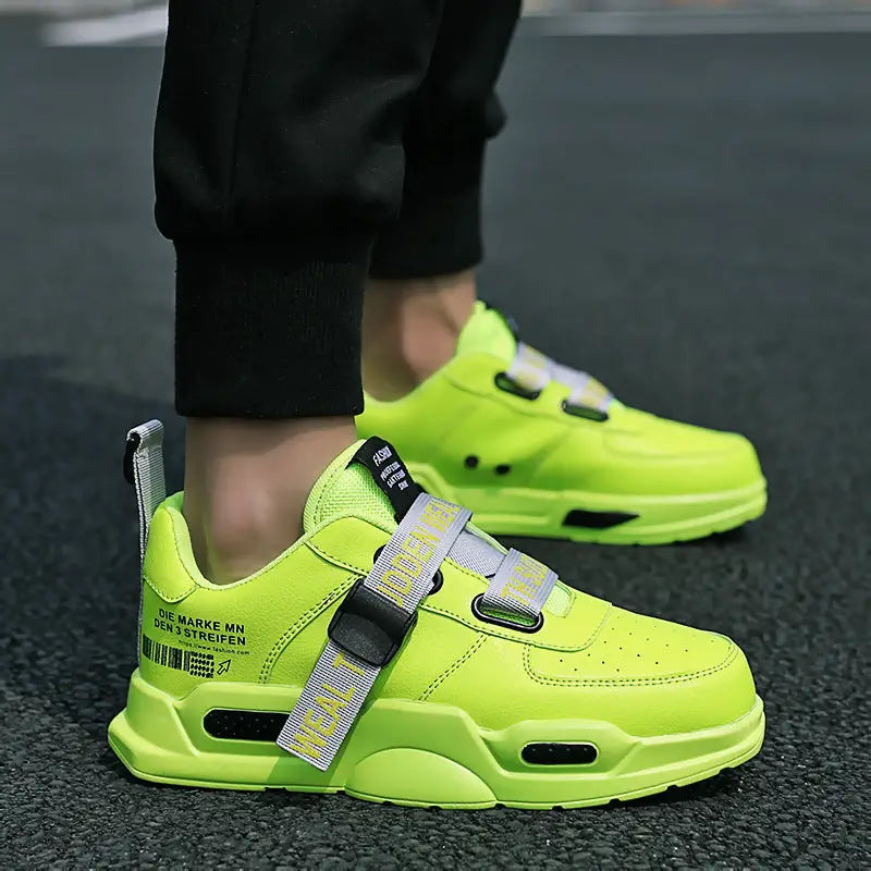 R&z - Sport Casual Shoes in Fluorescent Green