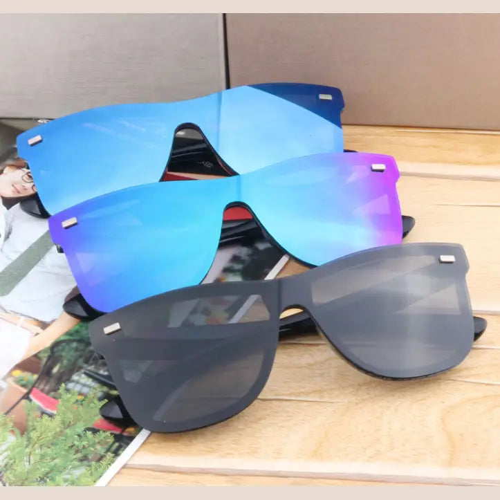 R&z - Sunglasses with Integrated Reflective Mirror’