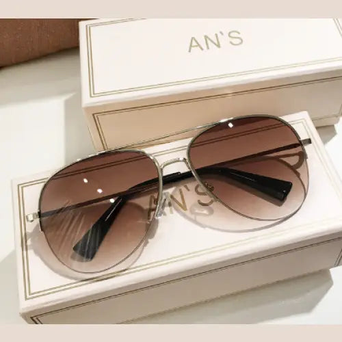 R&z - Sunglasses with Semi-Framed Edge Design