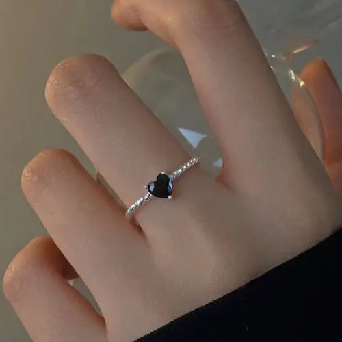 S925 Sterling Silver Black Zirconia Love Twist Ring - Silver