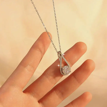 S925 Sterling Silver Necklace for Women - Moissanite one carat with certificate / 925 Silver