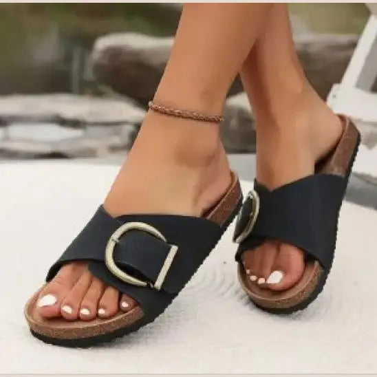 Sponge Cake Slipper Women - Black (35) / 35