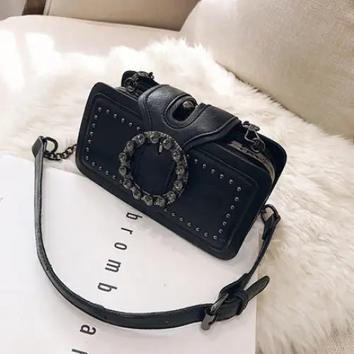 Trendy Sequin Women’s Shoulder Bag with Chain Strap