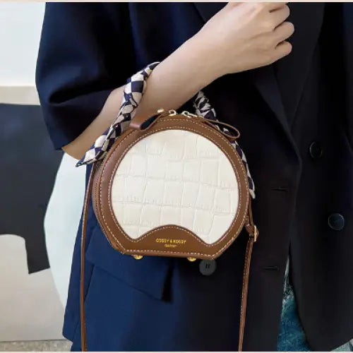 Versatile Crocodile Pattern Shoulder and Crossbody Bag - Brown