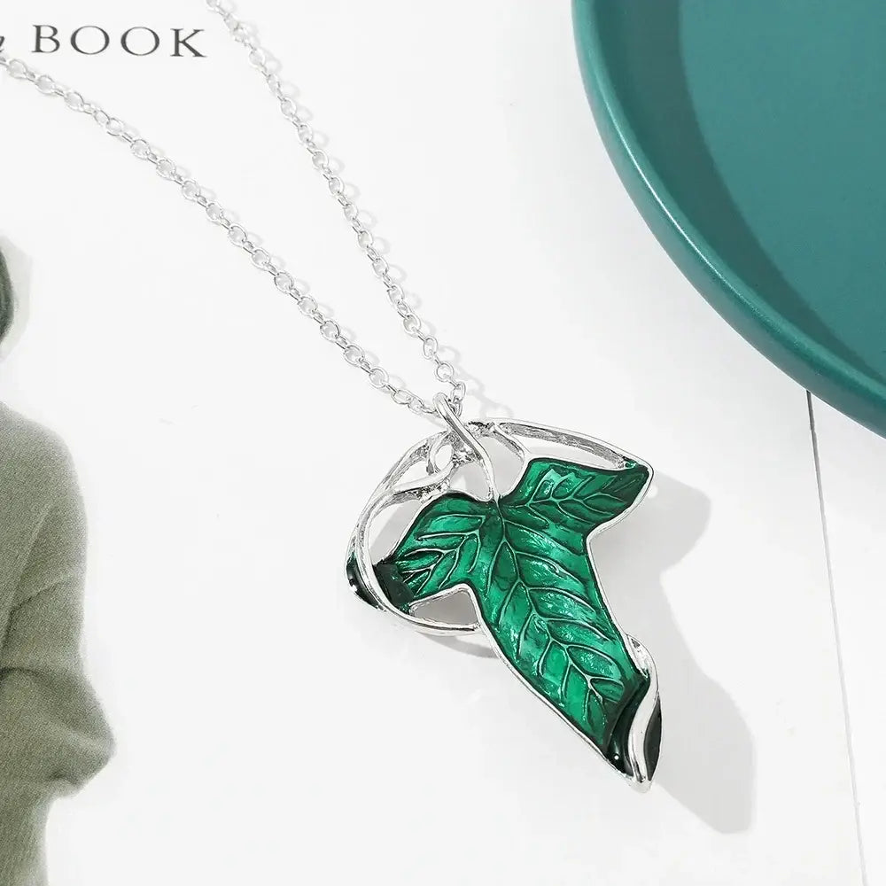Vintage Green Leaf Pendant Necklace Exquisite Elven Fashion Chain Jewelry Accessory Gift for Women - Necklace