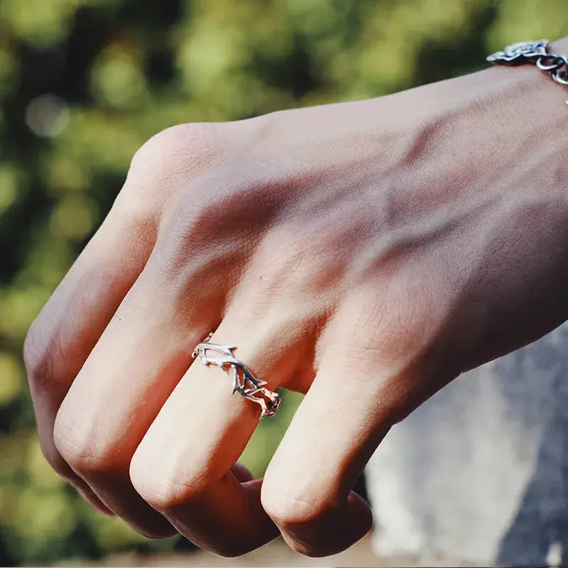 Vintage Ins Style Adherence Men’s and Women’s Rings with Branches Thorns Couples’ Ring Gifts Fashion and Personality
