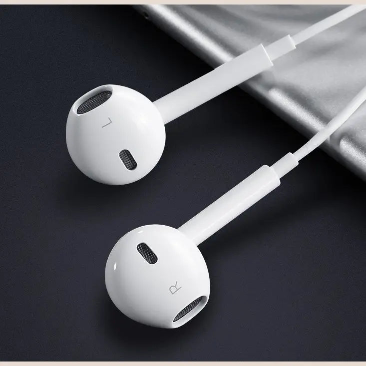 R&Z - Wired Earphones with Round Hole for Mobile Devices - White