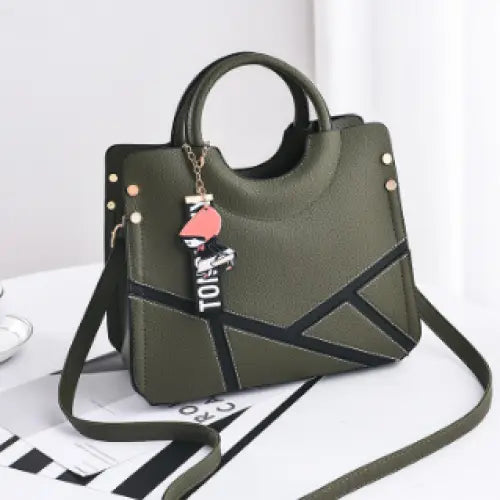 Women's Shoulder Bag in Green lhigt Fashion Style