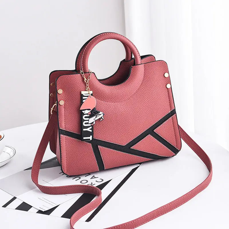 Women's Shoulder Bag in Pink Fashion Style